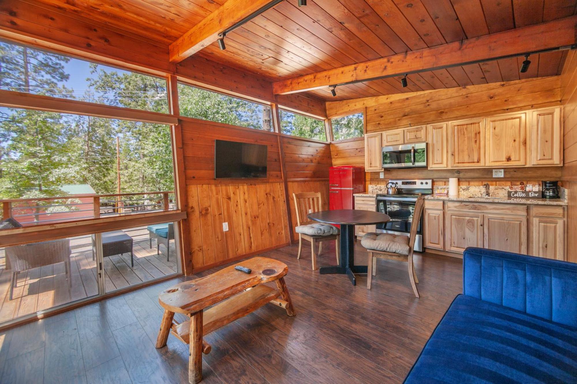 Tahquitz Pines Retreat Hotel Idyllwild Exterior photo